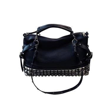 Европейската и американската дамски чанта от изкуствена кожа с шарени личи голям капацитет и нитове, ежедневни чанти-месинджър на рамото, ръчна чанта в стил пънк