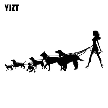 YJZT 16 см * 6,8 cm Момиче и Куче Домашен Любимец Стенни Боядисване на Автомобила Vinyl Стикер Stiker Черен/Сребрист C10-00235