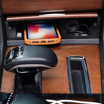 Автомобилното безжично зарядно устройство QI безжично зарядно за телефон, зарядно устройство ще захранване на плоча панел за Chrysler 300 300C 2011-2022 аксесоари
