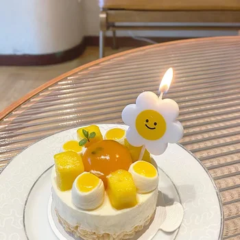 Корейски Мечка Маргаритка Жълта Усмивка На Слънчогледа Свещ За Декор На Тортата На Рождения Ден Момиче Десерт Сърцето На Сватбата На Cupcake Печене Supplie